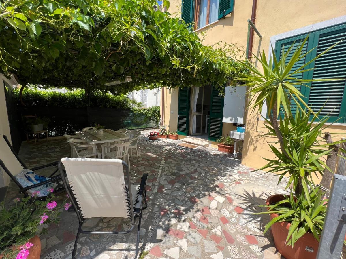 Casa Vanni Vada Exteriör bild
